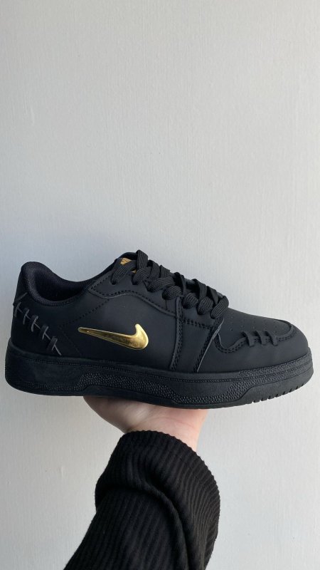 AIR JORDAN 1 BLACK 