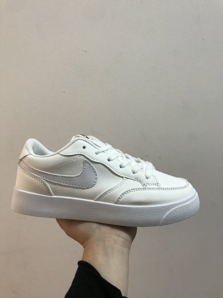 NIKE ALL WHITE