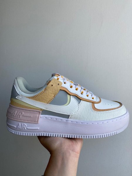 NIKE AIR FORCE COLERS 